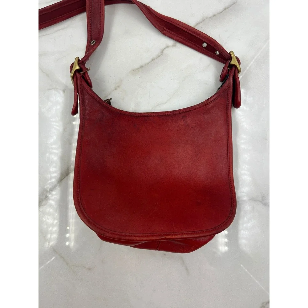 Vintage Coach 9950 Janice Legacy Shoulder Bag Red Leather